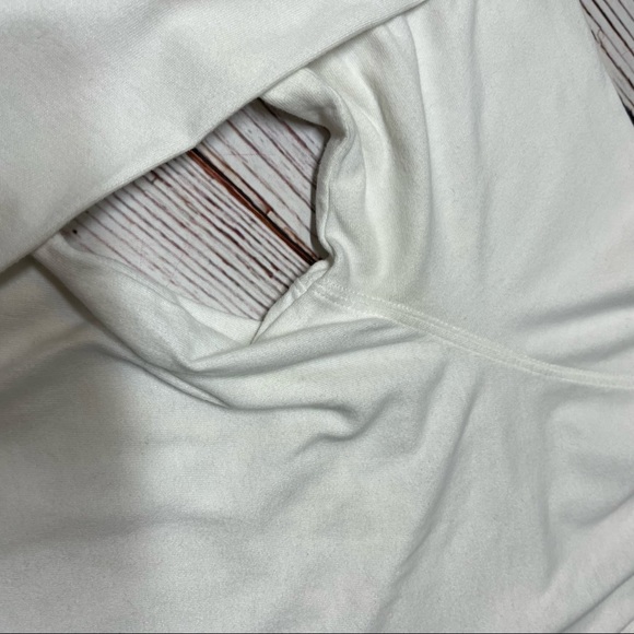 Abercrombie & Fitch Men's Long Sleeve Crewneck Henley - Picture 7 of 8